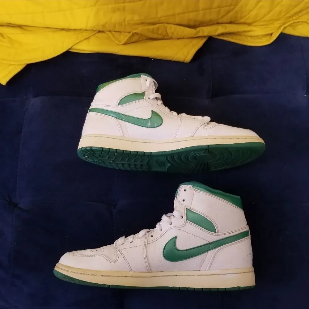 Nike Air Jordan 1 Retro High 